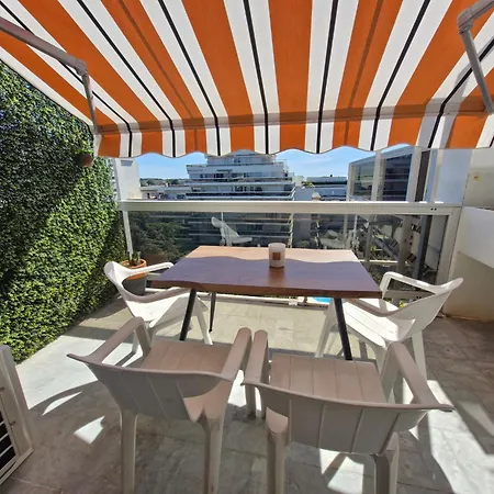 Elegant 2-room With Panoramic Sea View & Pool Διαμέρισμα *